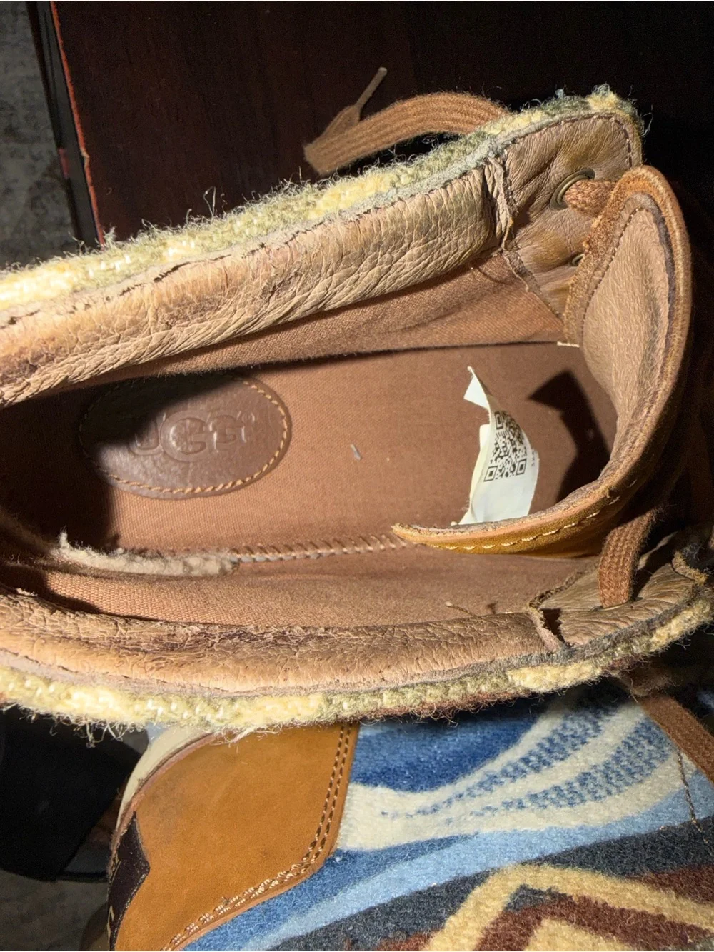 UGG Men's Chukka Boots in Tan and Blue Pattern
